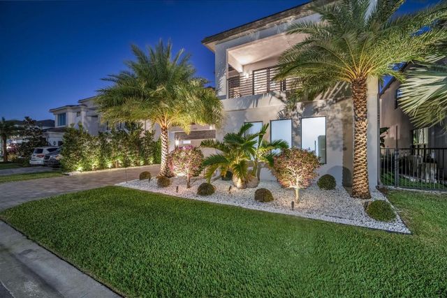 17059 Rainbow Falls Trail, Boca Raton, FL 33496