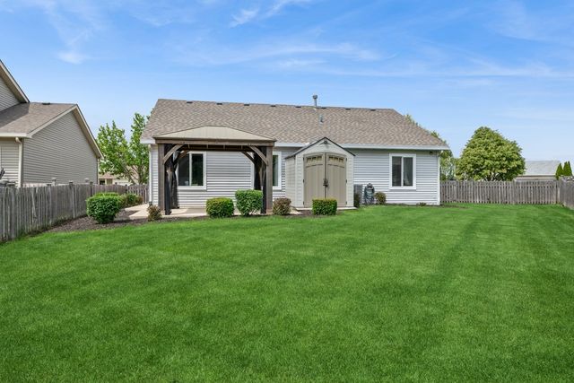 2099 Kathleen Circle, Montgomery, IL 60538