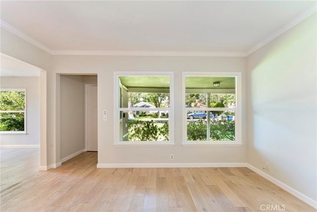 1956 N Roosevelt, Altadena, CA 91001
