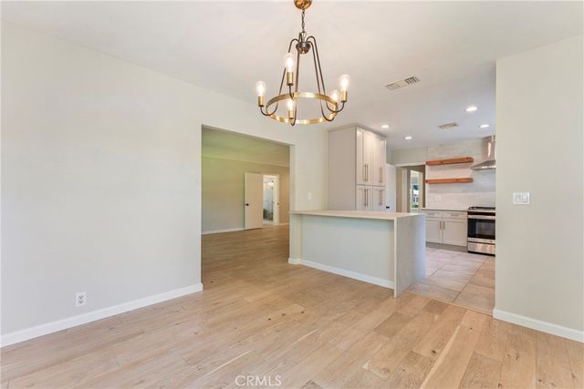 1956 N Roosevelt, Altadena, CA 91001