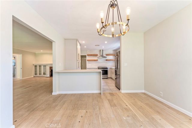 1956 N Roosevelt, Altadena, CA 91001