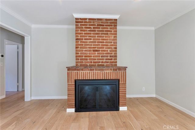 1956 N Roosevelt, Altadena, CA 91001