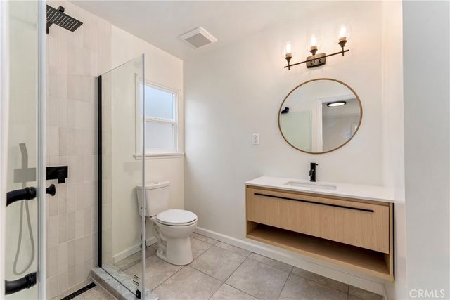 1956 N Roosevelt, Altadena, CA 91001