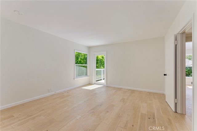 1956 N Roosevelt, Altadena, CA 91001