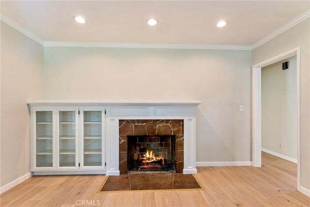 1956 N Roosevelt, Altadena, CA 91001