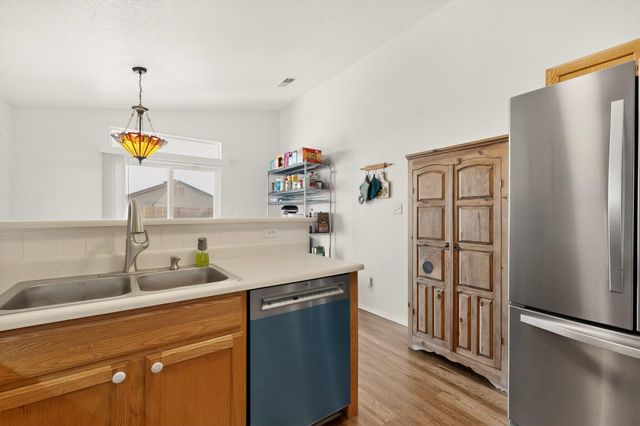 5947 Canis Avenue NW, Albuquerque, NM 87114