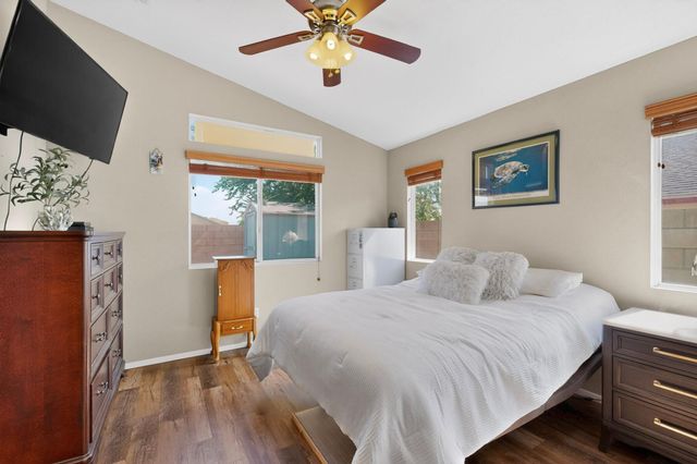 5947 Canis Avenue NW, Albuquerque, NM 87114
