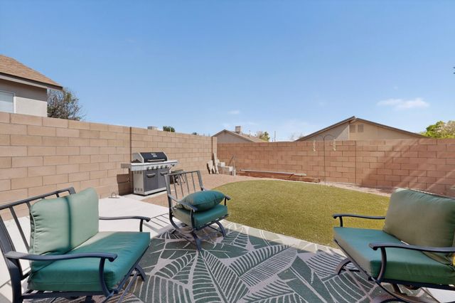 5947 Canis Avenue NW, Albuquerque, NM 87114
