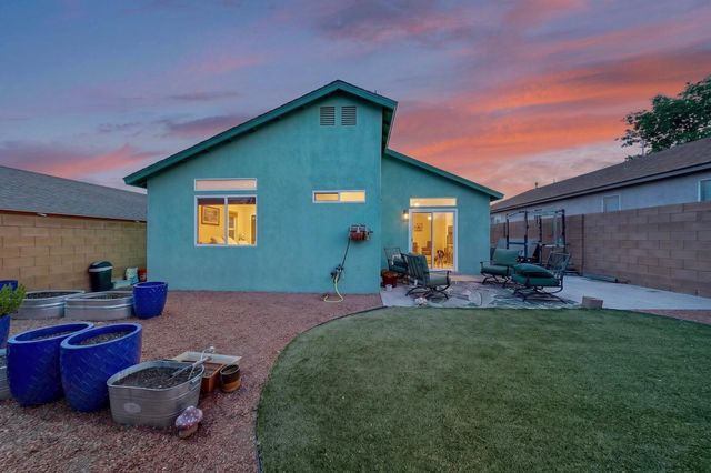 5947 Canis Avenue NW, Albuquerque, NM 87114