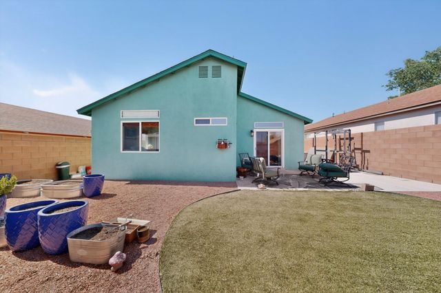 5947 Canis Avenue NW, Albuquerque, NM 87114