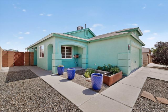 5947 Canis Avenue NW, Albuquerque, NM 87114