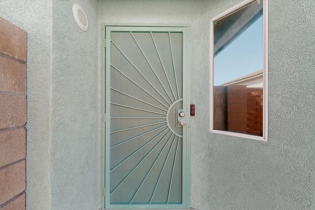 5947 Canis Avenue NW, Albuquerque, NM 87114
