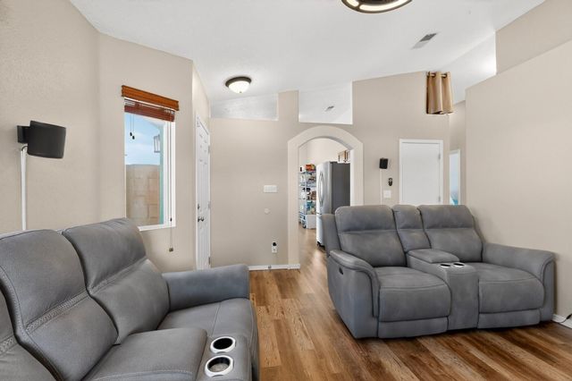 5947 Canis Avenue NW, Albuquerque, NM 87114