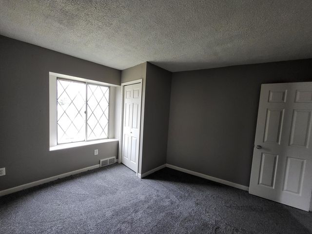 20304 E Eight Mile Road, Harper Woods City, MI 48225