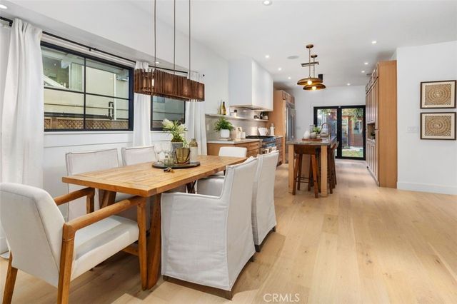 4633 Russell, Los Angeles, CA 90027