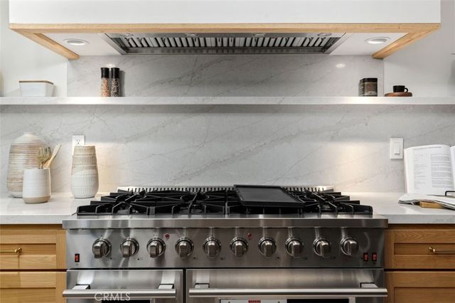 4633 Russell, Los Angeles, CA 90027
