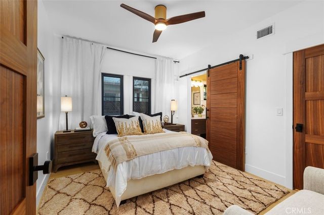 4633 Russell, Los Angeles, CA 90027