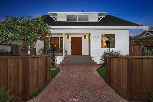 4633 Russell, Los Angeles, CA 90027