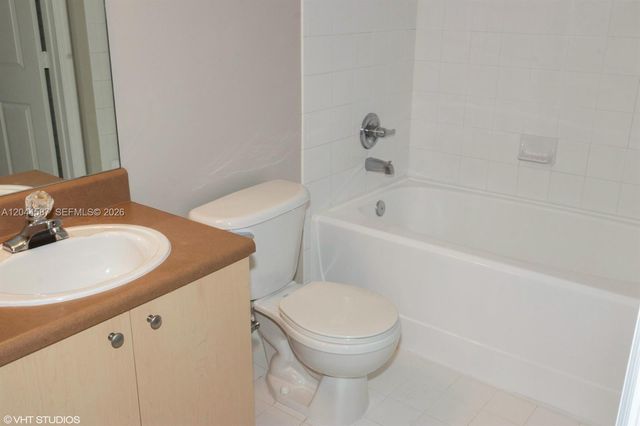 4081 San Marino Blvd 303, West Palm Beach, FL 33409