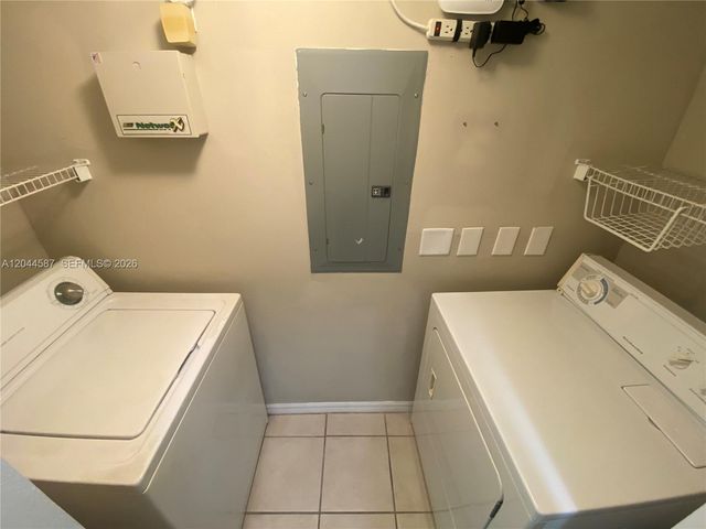 4081 San Marino Blvd 303, West Palm Beach, FL 33409