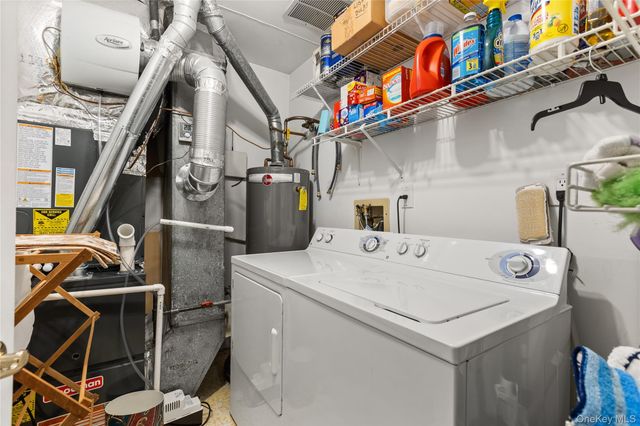 77 Glen Drive, Ridge, NY 11961