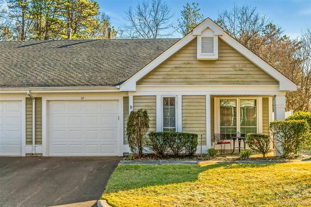 77 Glen Drive, Ridge, NY 11961