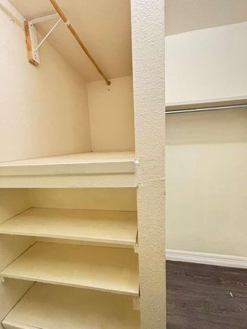 5638 Birchmont Drive c, Houston, TX 77091