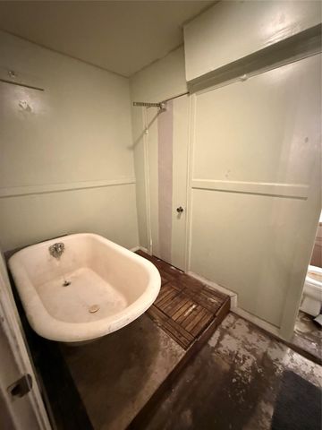 5747 Easthampton D, Houston, TX 77039