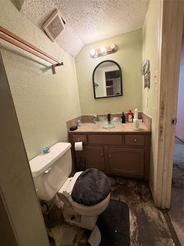 5747 Easthampton D, Houston, TX 77039