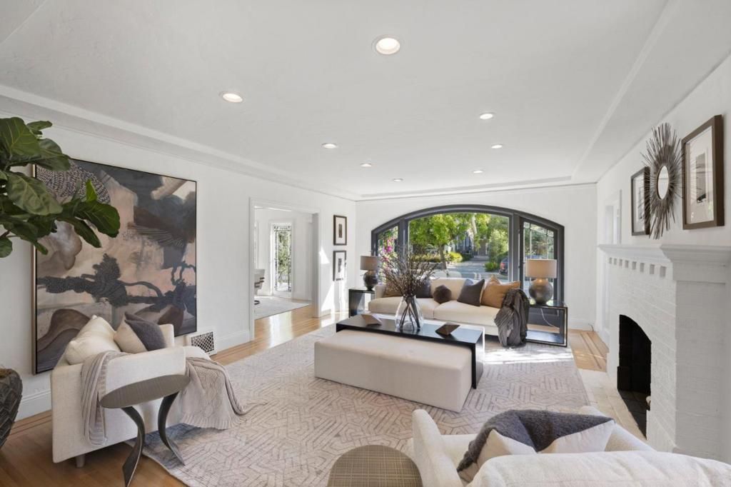 Image 12 of property listing at 1258 Cabrillo Avenue, Burlingame, CA 94010