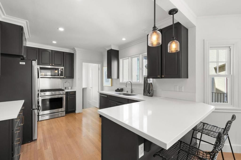 Image 19 of property listing at 1258 Cabrillo Avenue, Burlingame, CA 94010