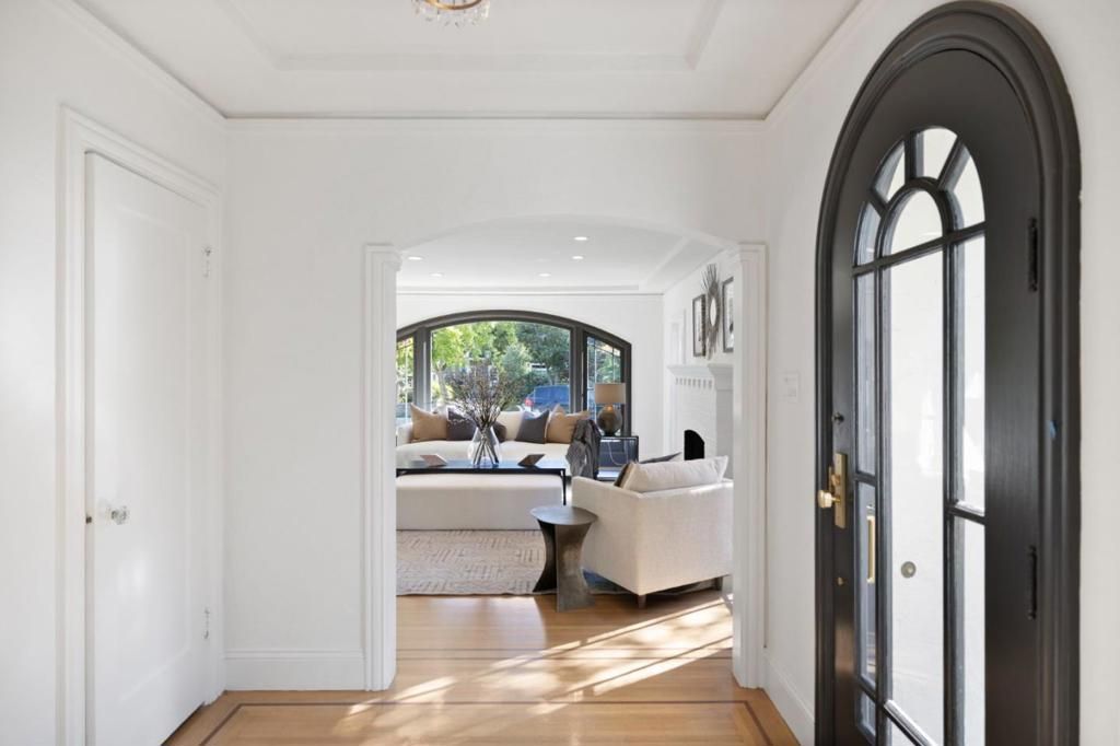 Image 22 of property listing at 1258 Cabrillo Avenue, Burlingame, CA 94010