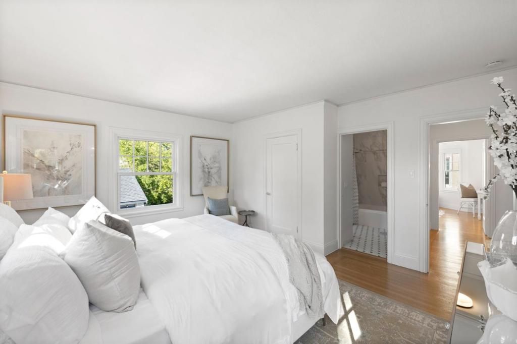 Image 27 of property listing at 1258 Cabrillo Avenue, Burlingame, CA 94010
