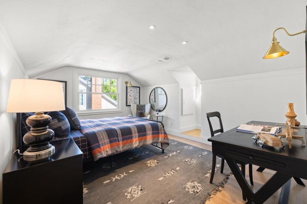Image 36 of property listing at 1258 Cabrillo Avenue, Burlingame, CA 94010