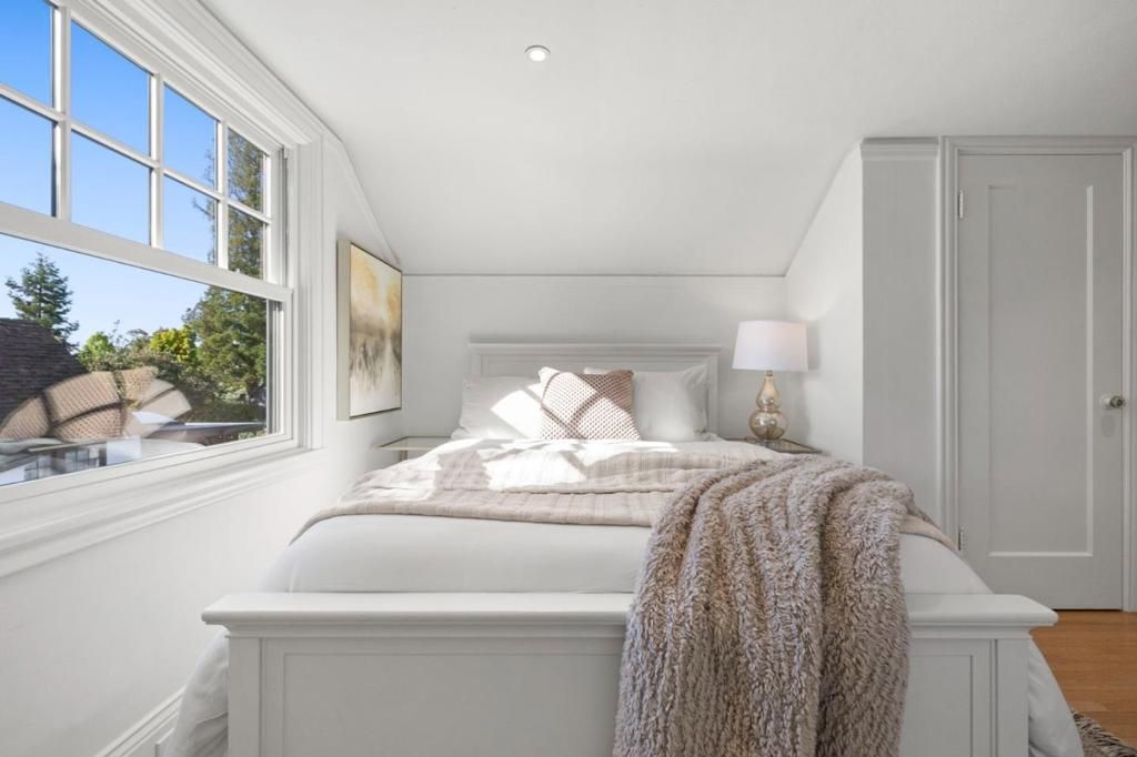Image 39 of property listing at 1258 Cabrillo Avenue, Burlingame, CA 94010