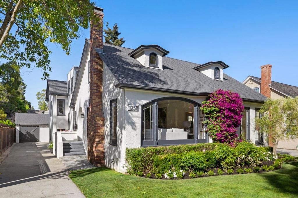 Image 4 of property listing at 1258 Cabrillo Avenue, Burlingame, CA 94010