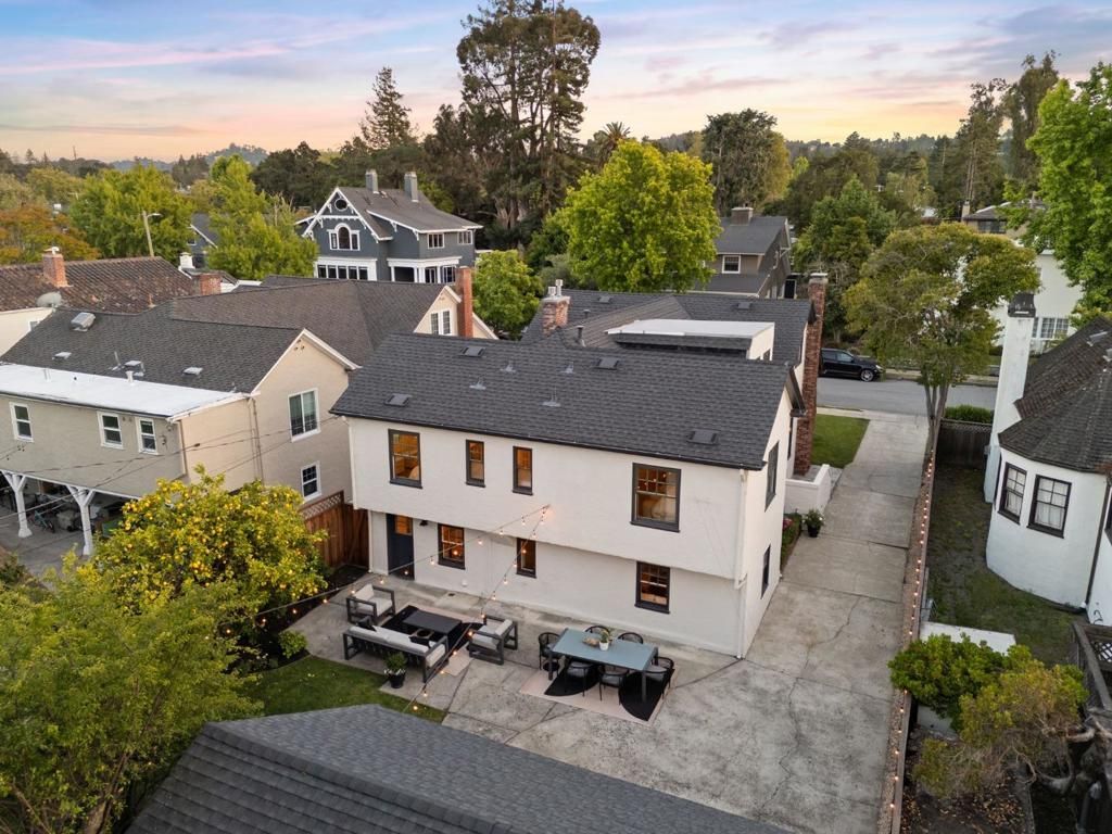 Image 44 of property listing at 1258 Cabrillo Avenue, Burlingame, CA 94010