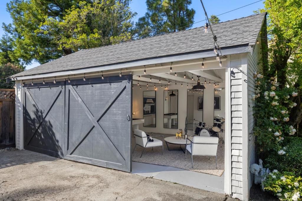 Image 51 of property listing at 1258 Cabrillo Avenue, Burlingame, CA 94010
