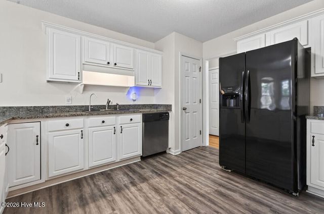 9818 N Olde Towne Wynd SE, Leland, NC 28451