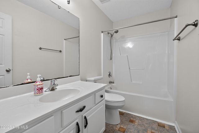 9818 N Olde Towne Wynd SE, Leland, NC 28451