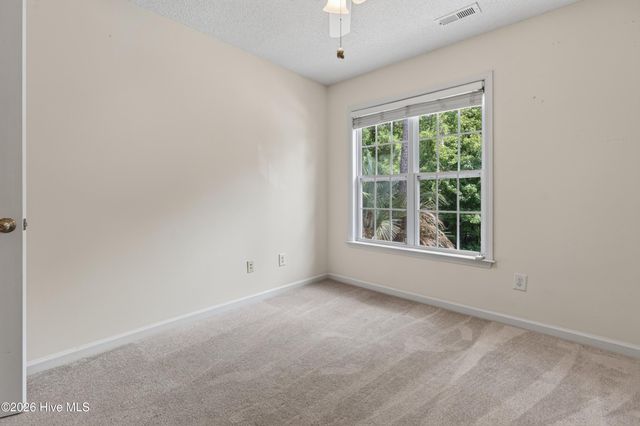 9818 N Olde Towne Wynd SE, Leland, NC 28451