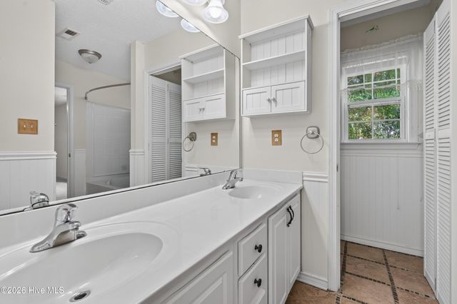 9818 N Olde Towne Wynd SE, Leland, NC 28451