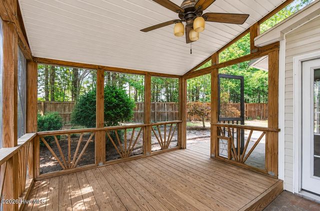 9818 N Olde Towne Wynd SE, Leland, NC 28451