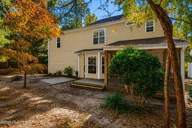 9818 N Olde Towne Wynd SE, Leland, NC 28451