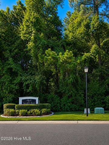 9818 N Olde Towne Wynd SE, Leland, NC 28451