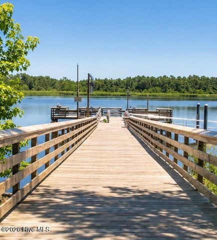 9818 N Olde Towne Wynd SE, Leland, NC 28451