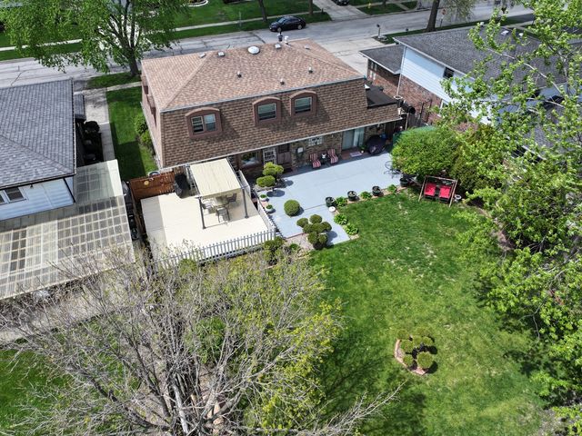 10347 S Alta Drive, Palos Hills, IL 60465