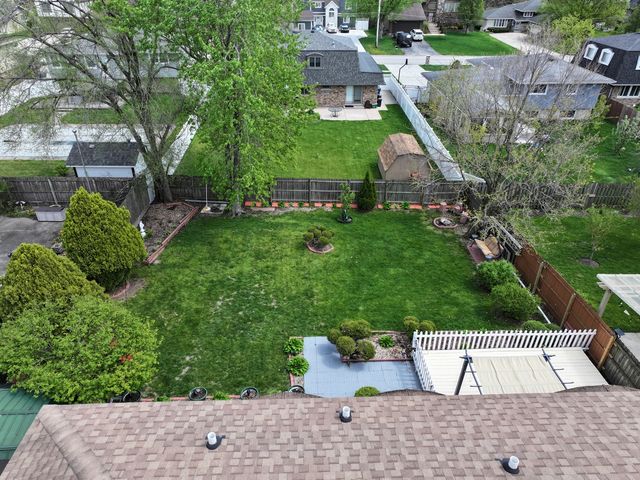 10347 S Alta Drive, Palos Hills, IL 60465