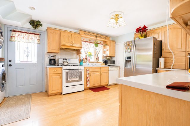 10347 S Alta Drive, Palos Hills, IL 60465