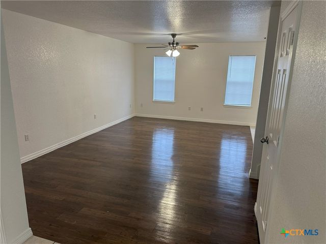 3204 Pecan Valley Drive, Temple, TX 76502